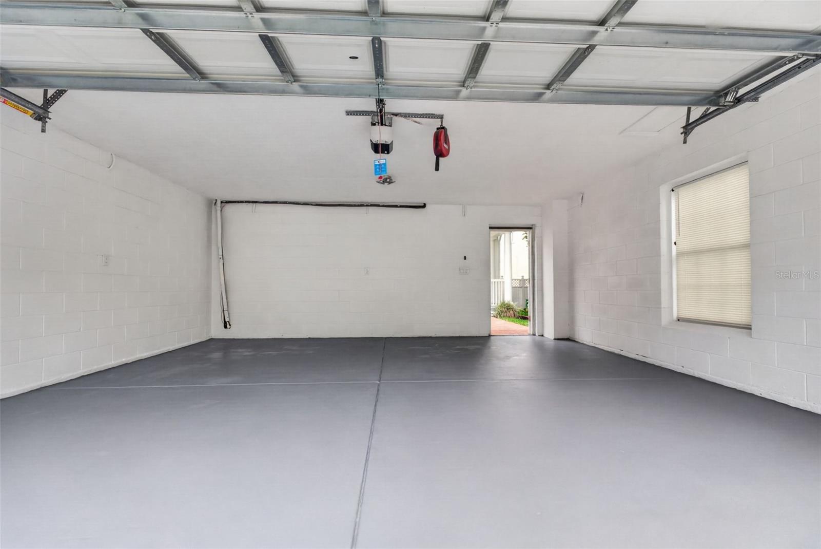 506 GREENBRIER AVE