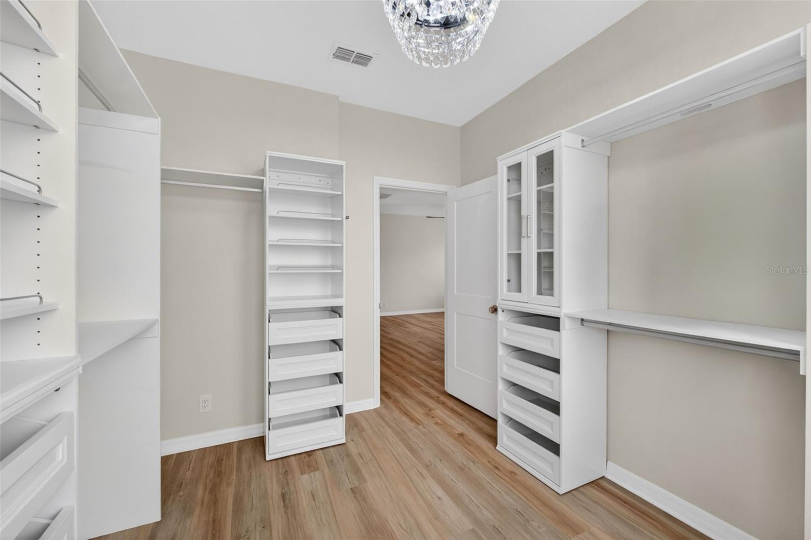 506 GREENBRIER AVE