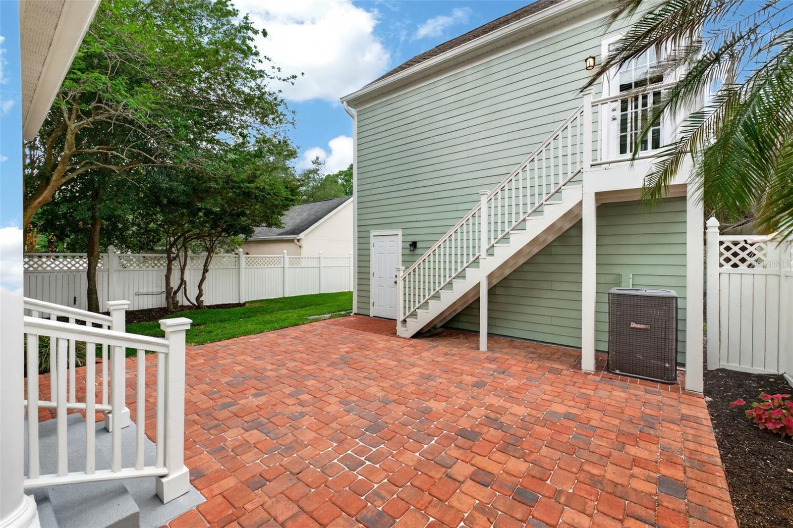 506 GREENBRIER AVE