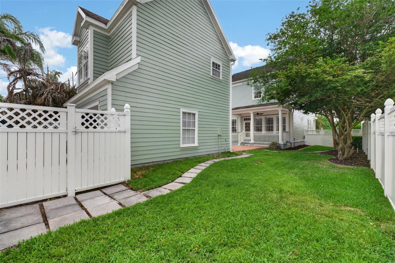 506 GREENBRIER AVE