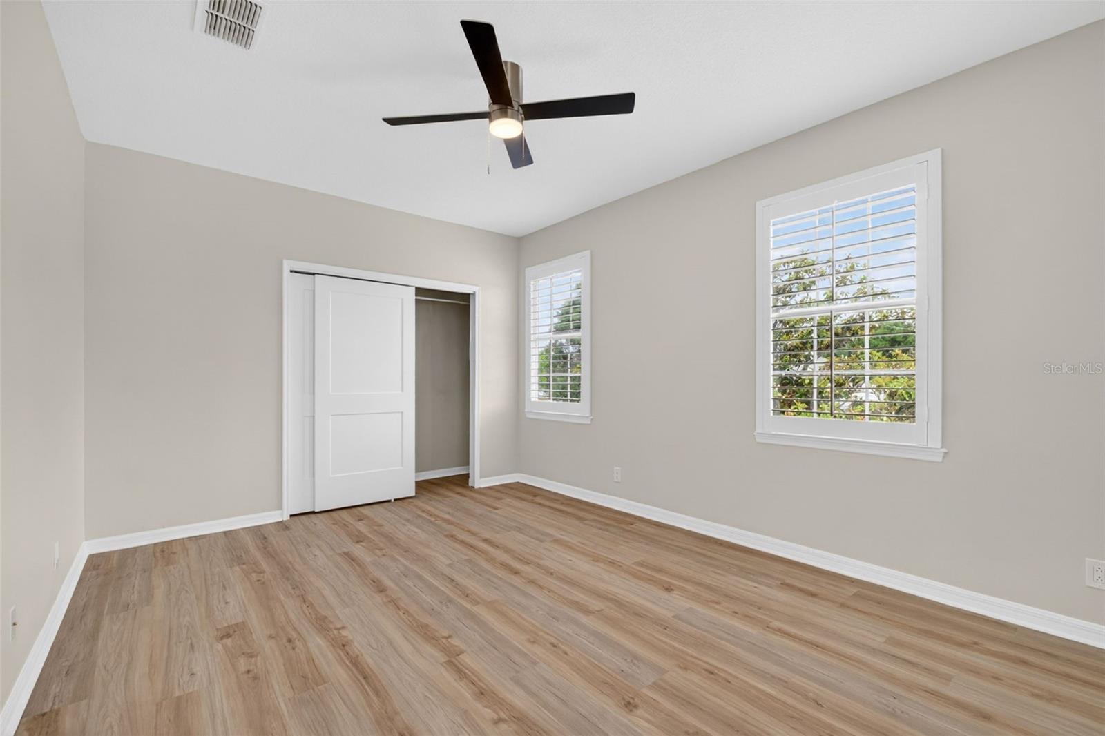 506 GREENBRIER AVE