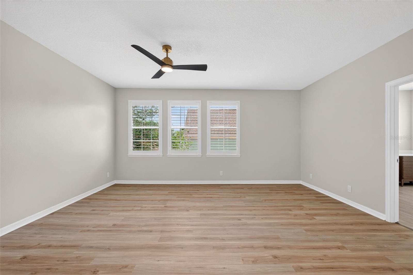 506 GREENBRIER AVE