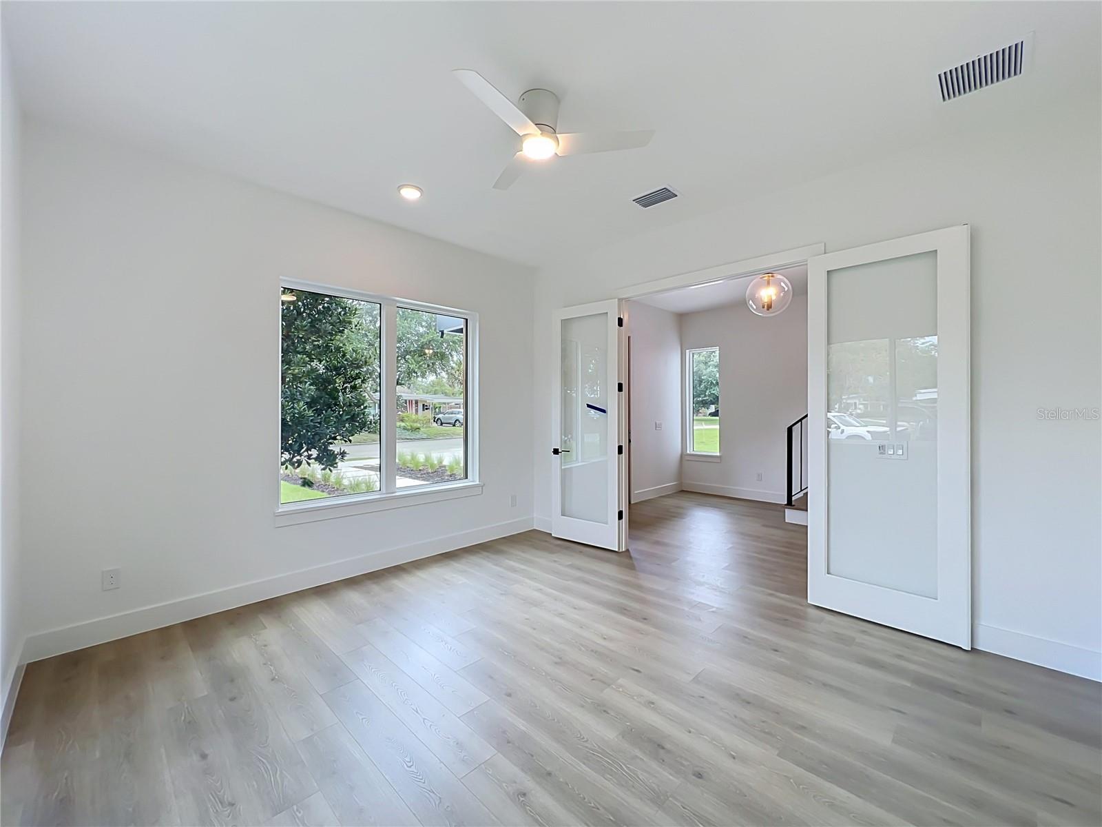 1205 FALCON DR
