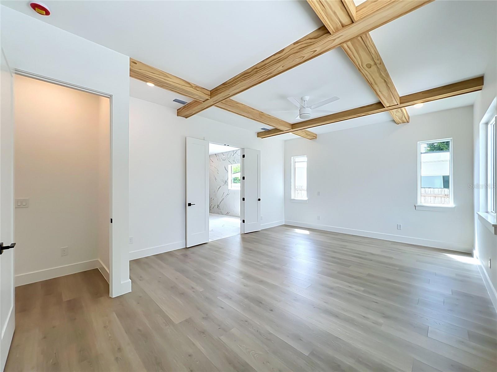 1205 FALCON DR