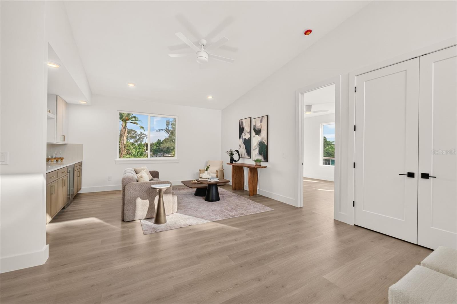 1205 FALCON DR