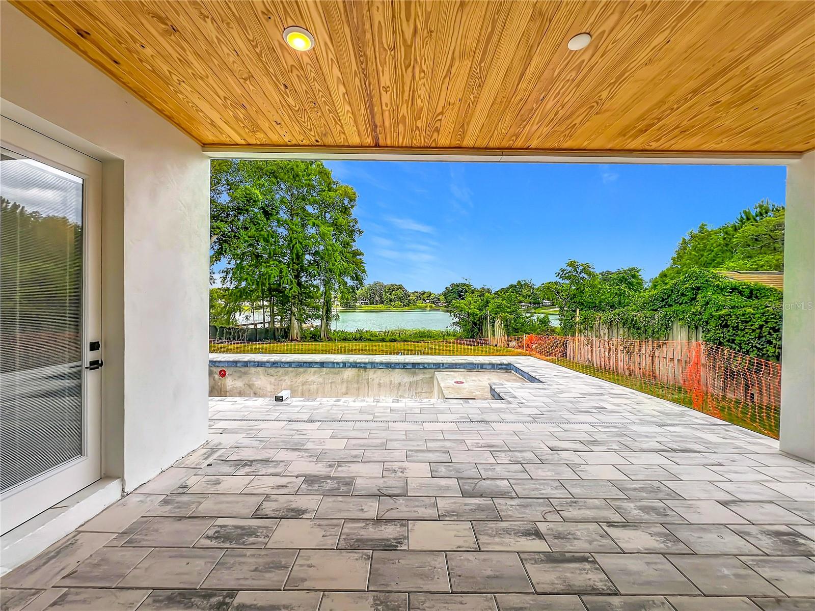 1205 FALCON DR