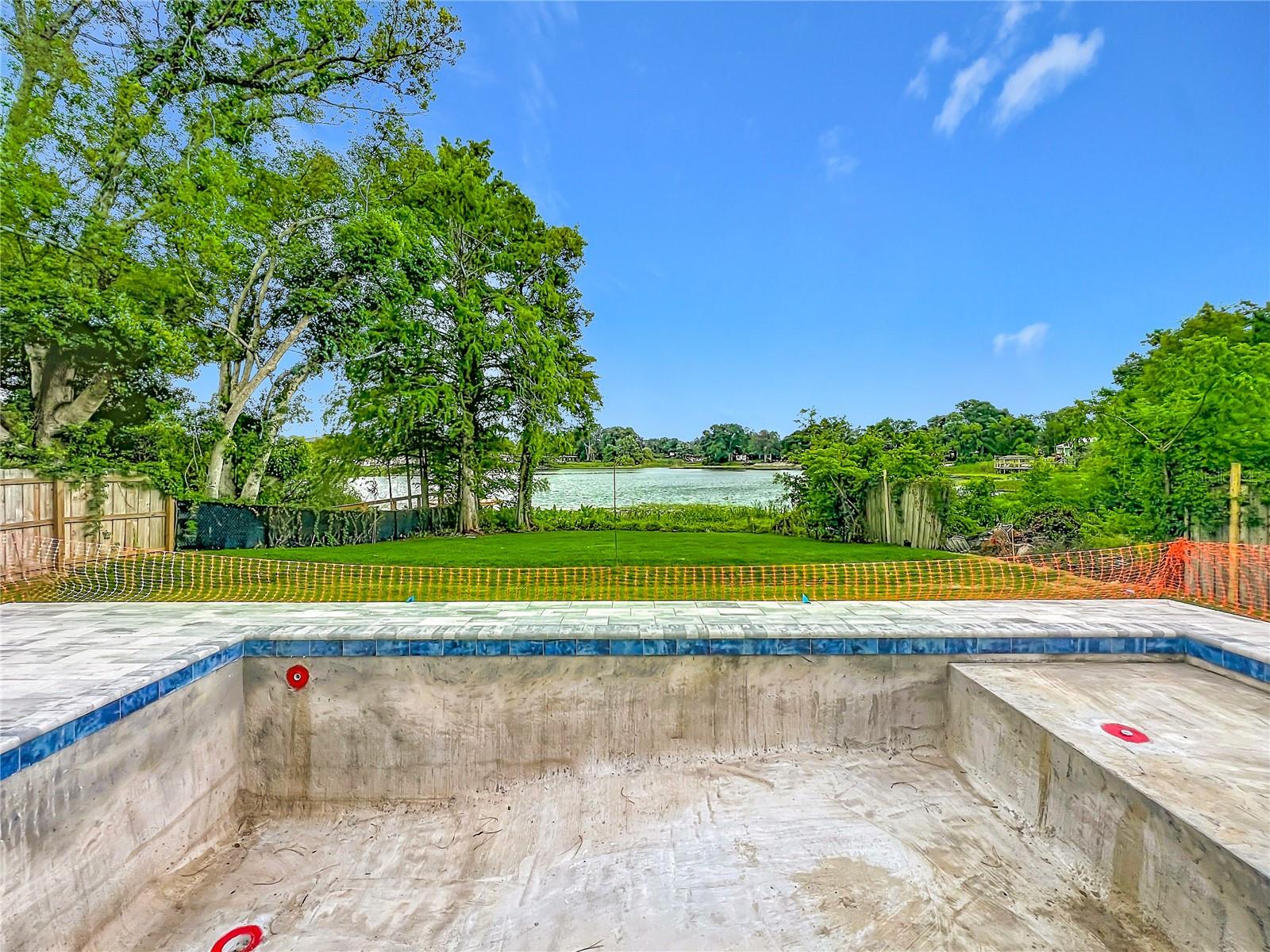 1205 FALCON DR