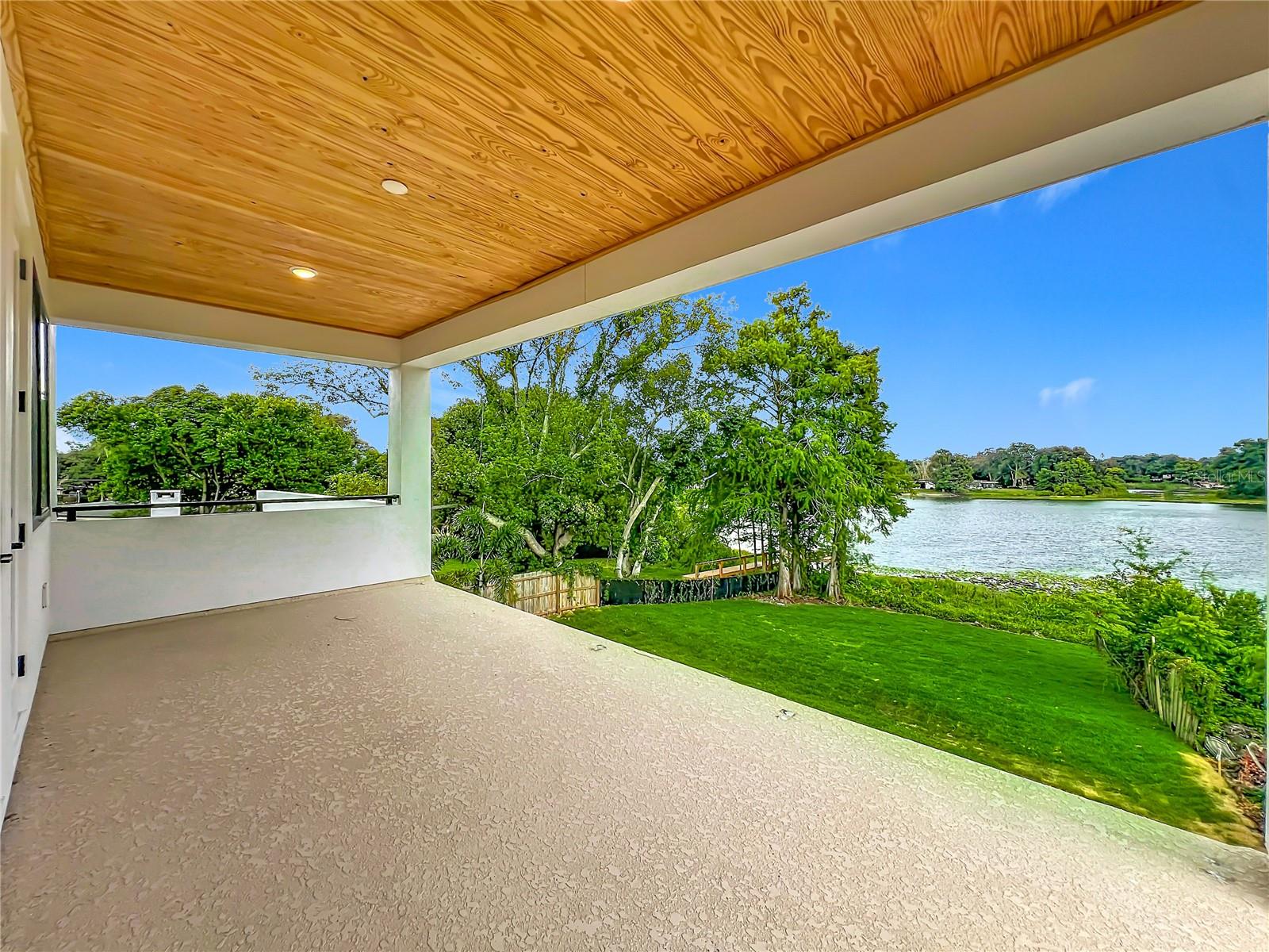 1205 FALCON DR