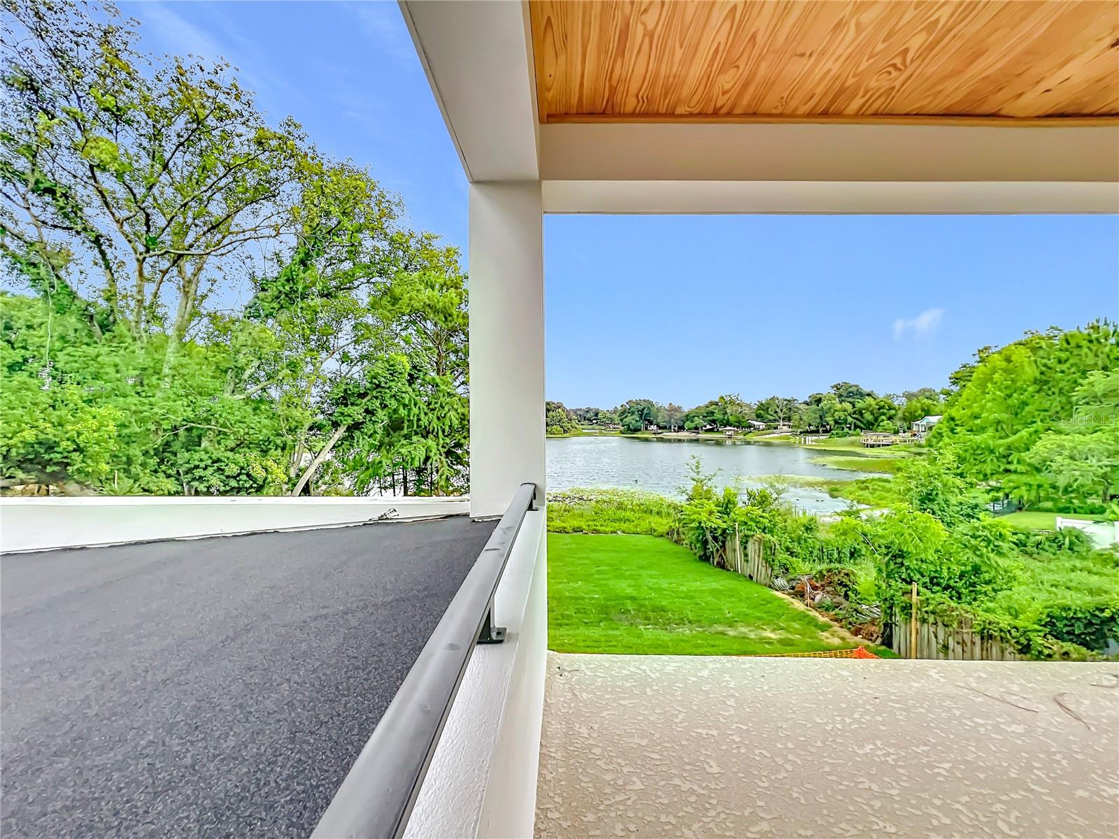 1205 FALCON DR