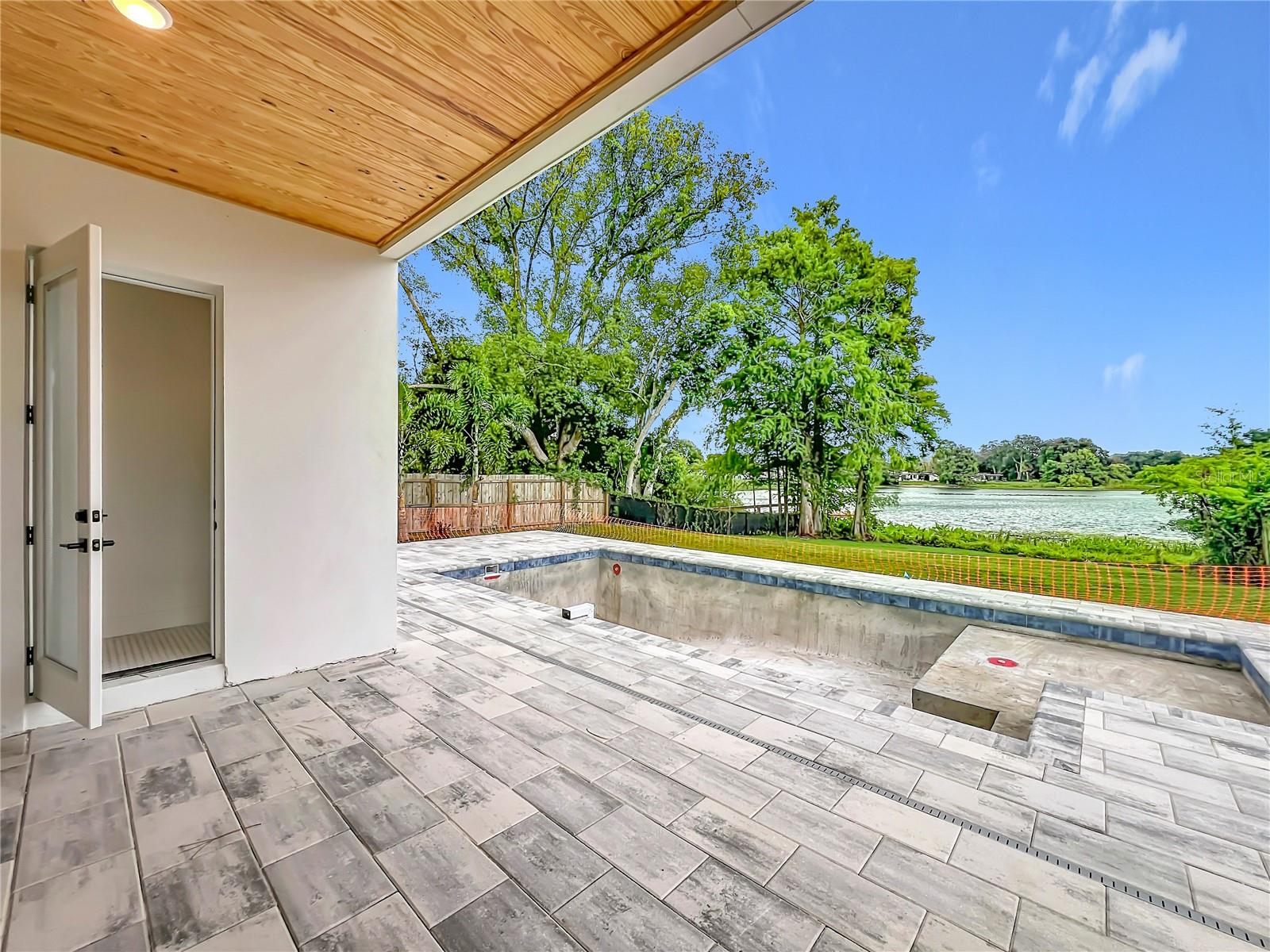 1205 FALCON DR