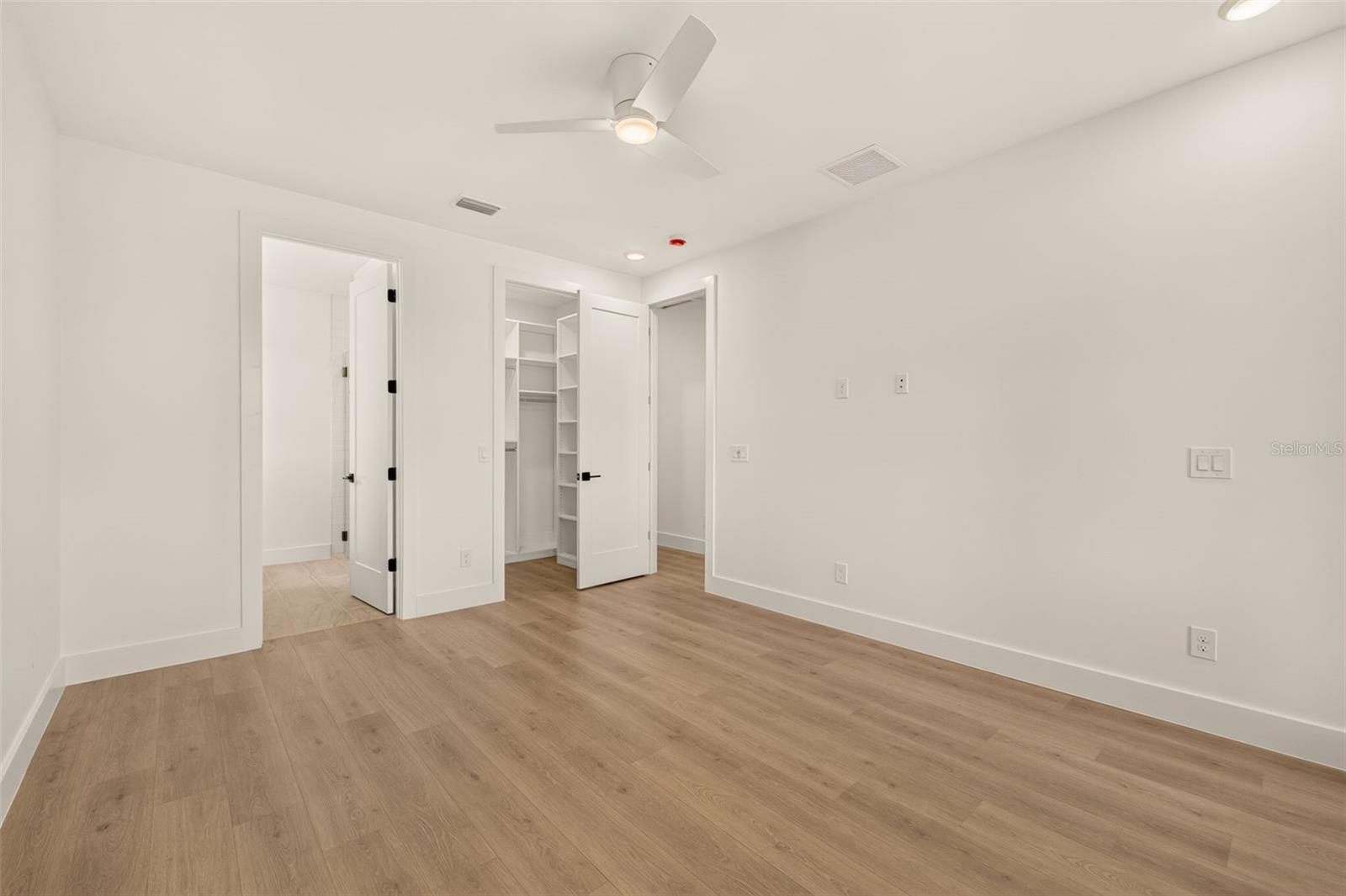 1205 FALCON DR