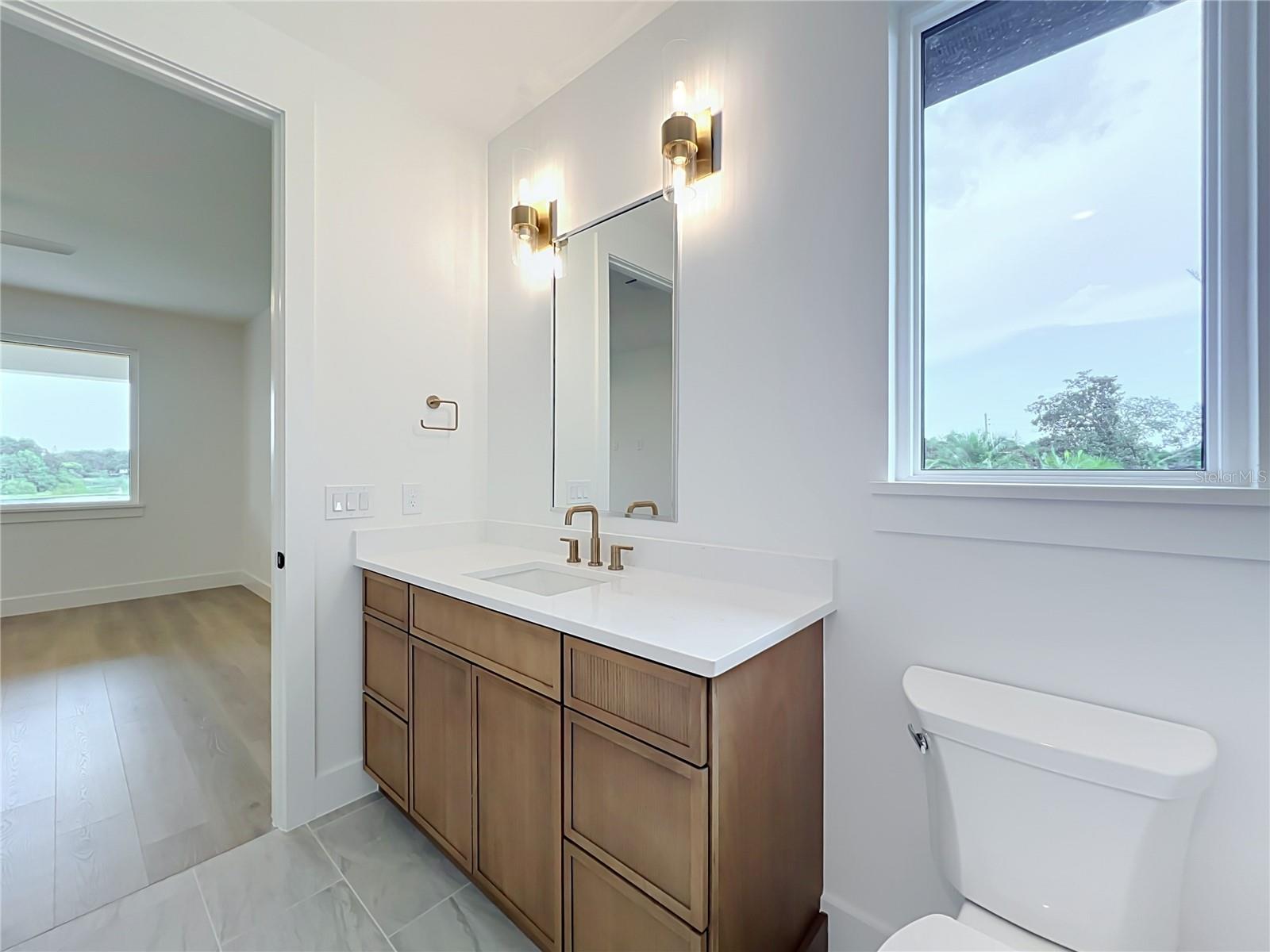 1205 FALCON DR