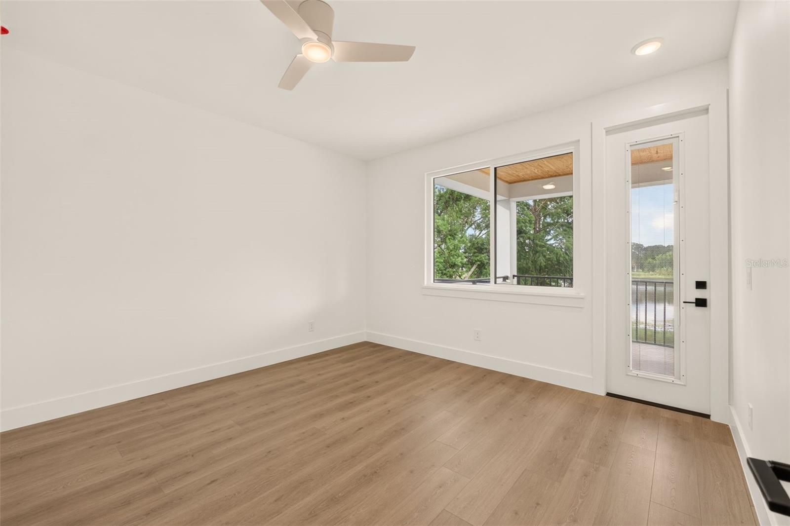 1205 FALCON DR