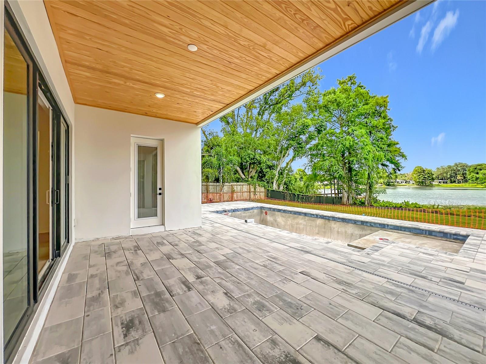 1205 FALCON DR