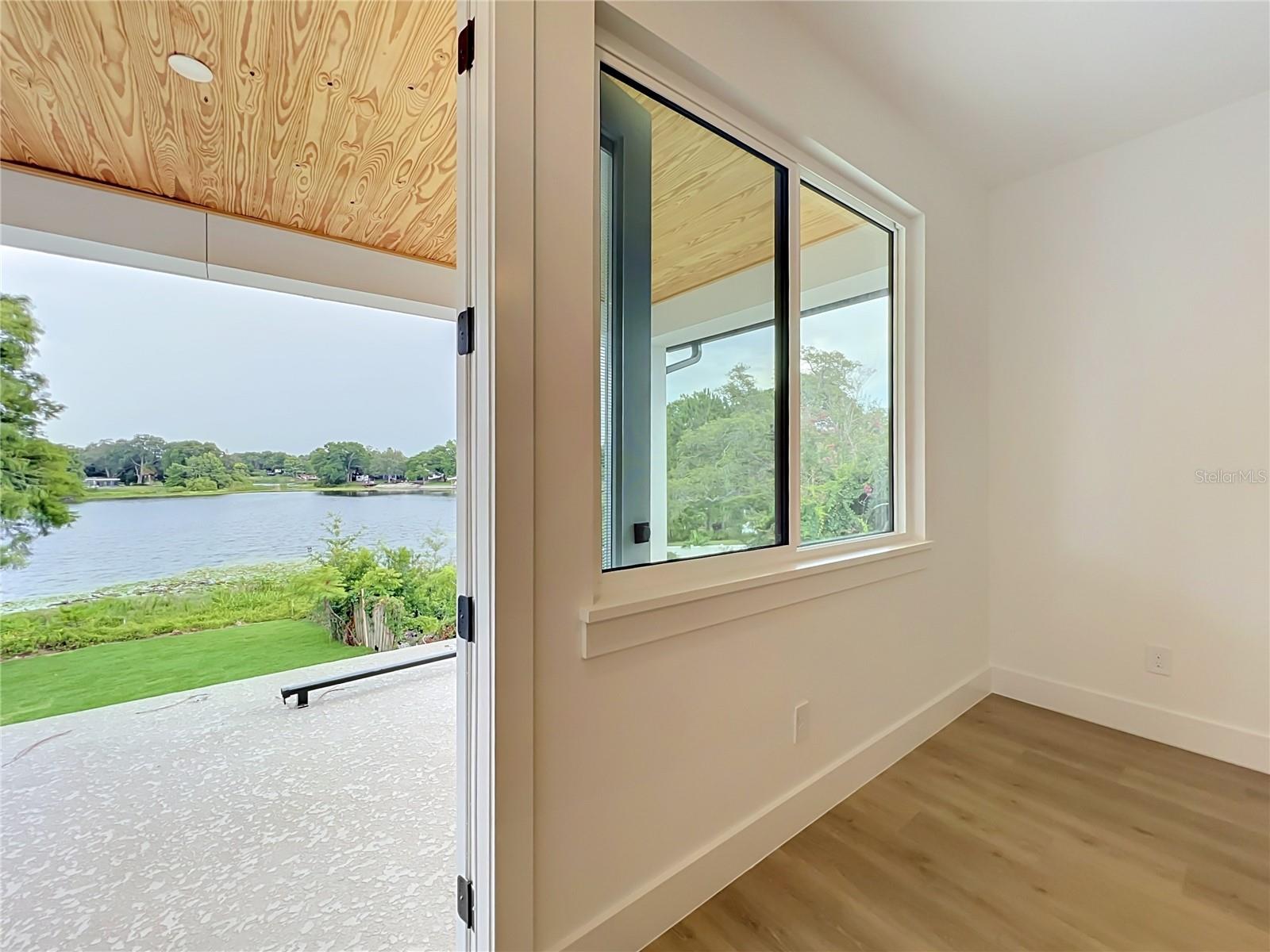 1205 FALCON DR
