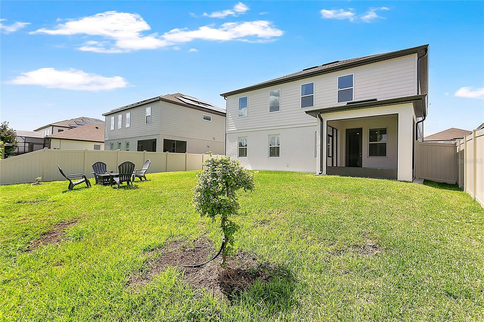 9169 WAVERLY WALK DR