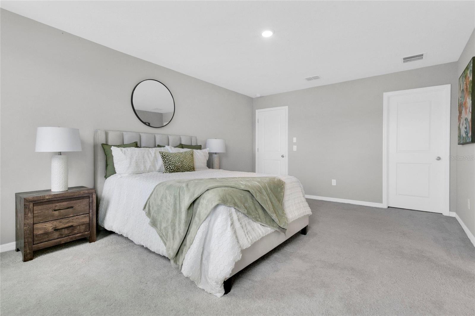 9169 WAVERLY WALK DR
