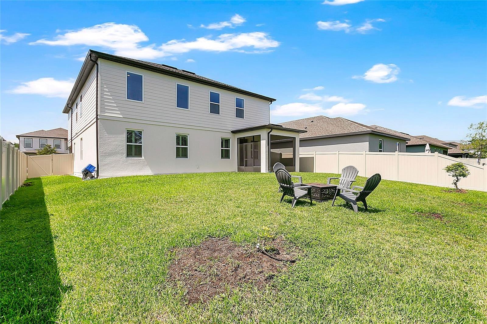 9169 WAVERLY WALK DR