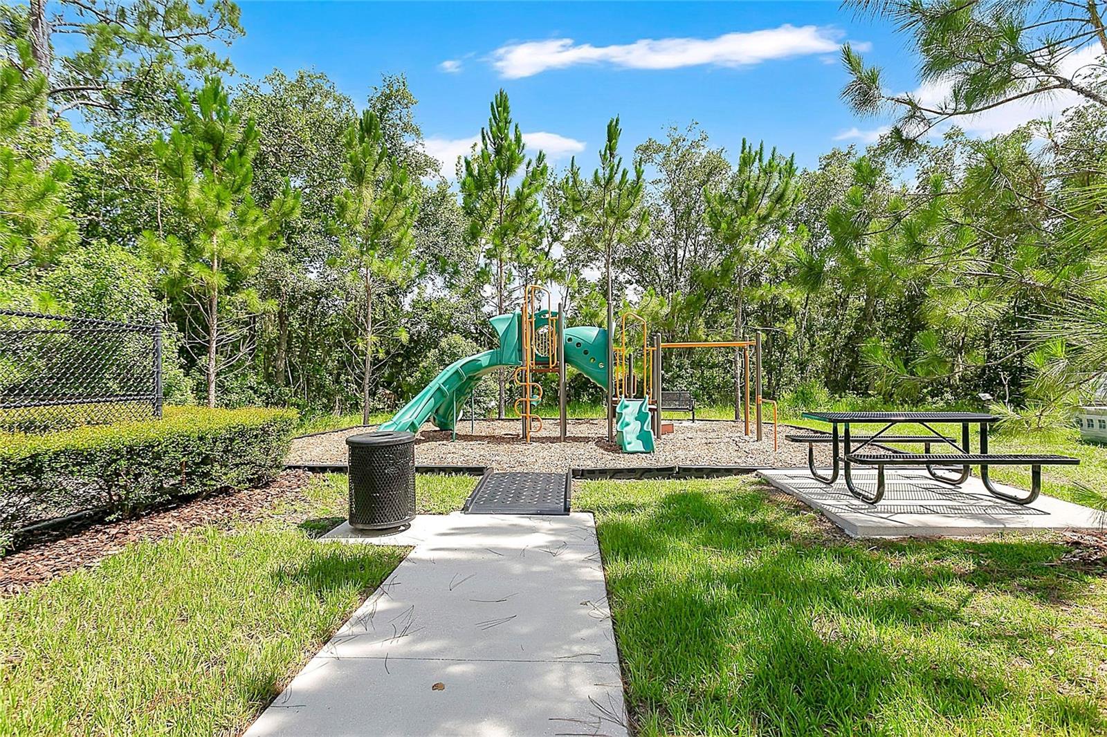 9169 WAVERLY WALK DR