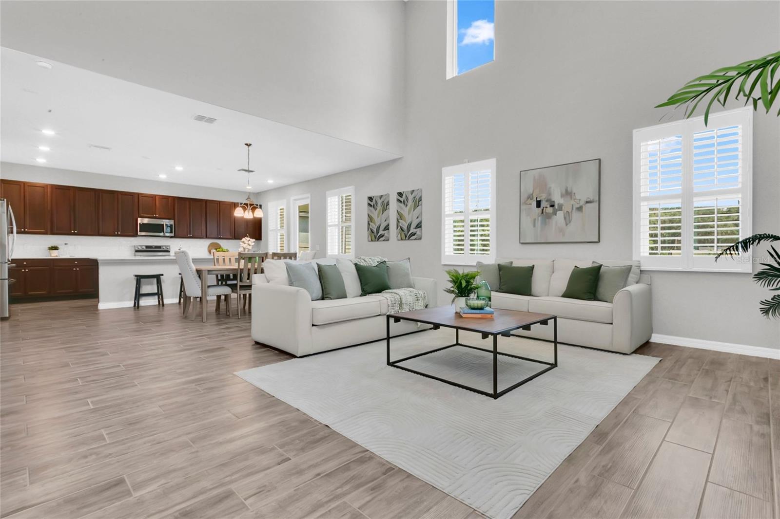9169 WAVERLY WALK DR