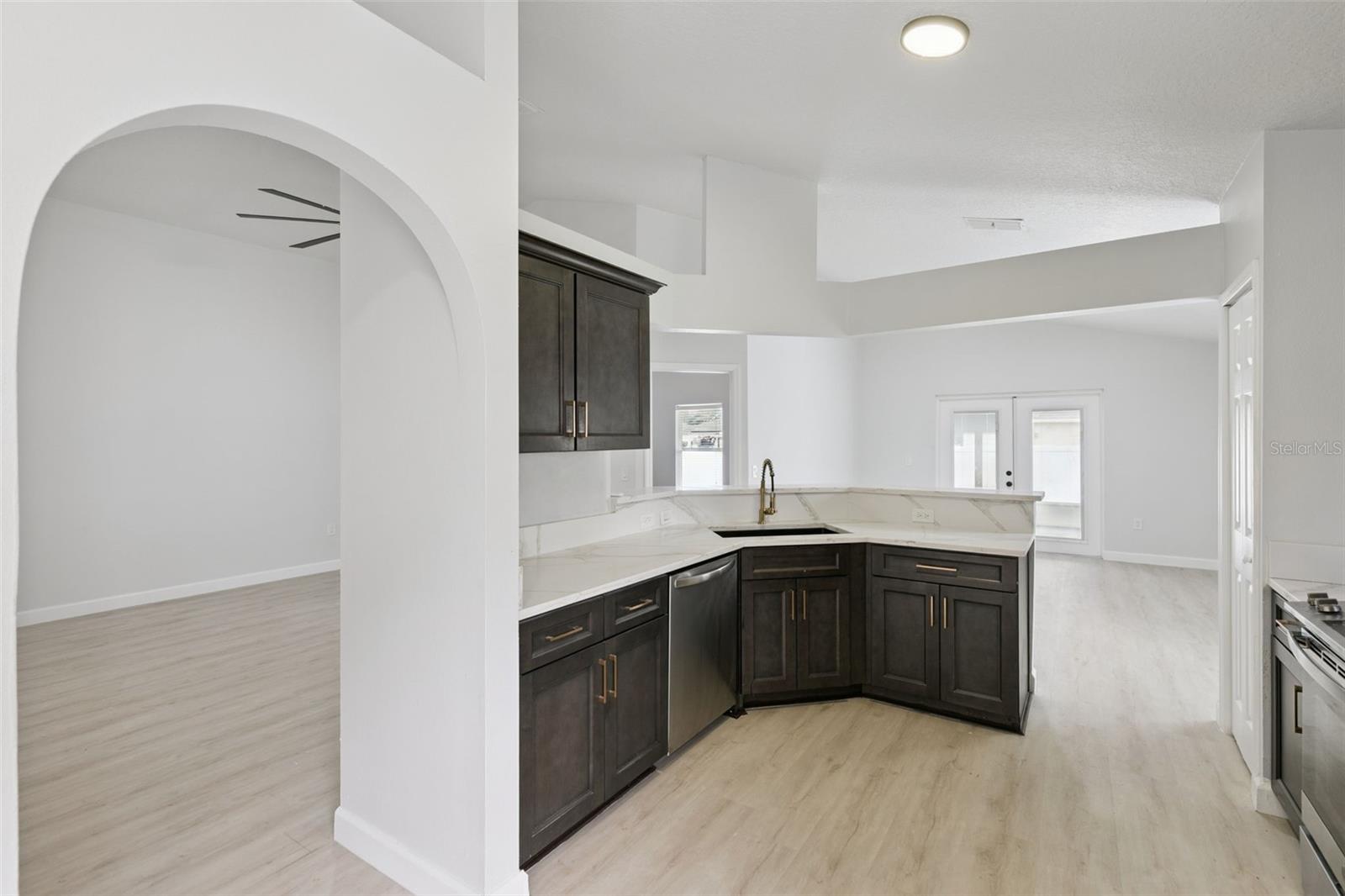 14426 LAKE PRICE DR