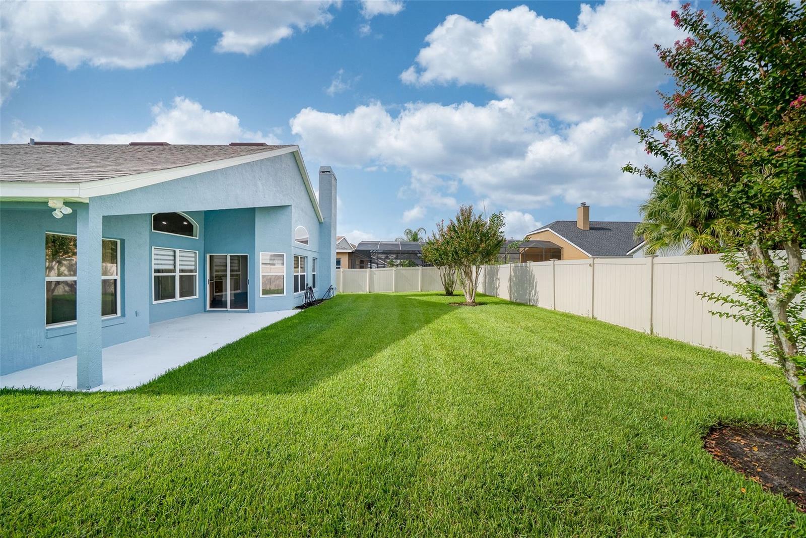 630 RIOMAR AVE