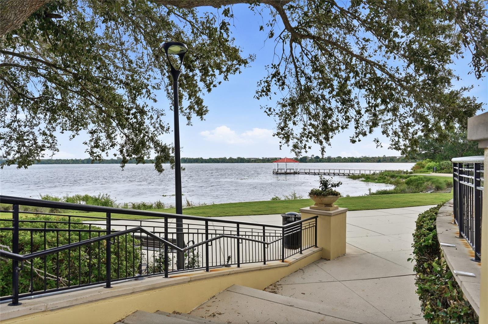 1674 LAKEMONT AVE #101