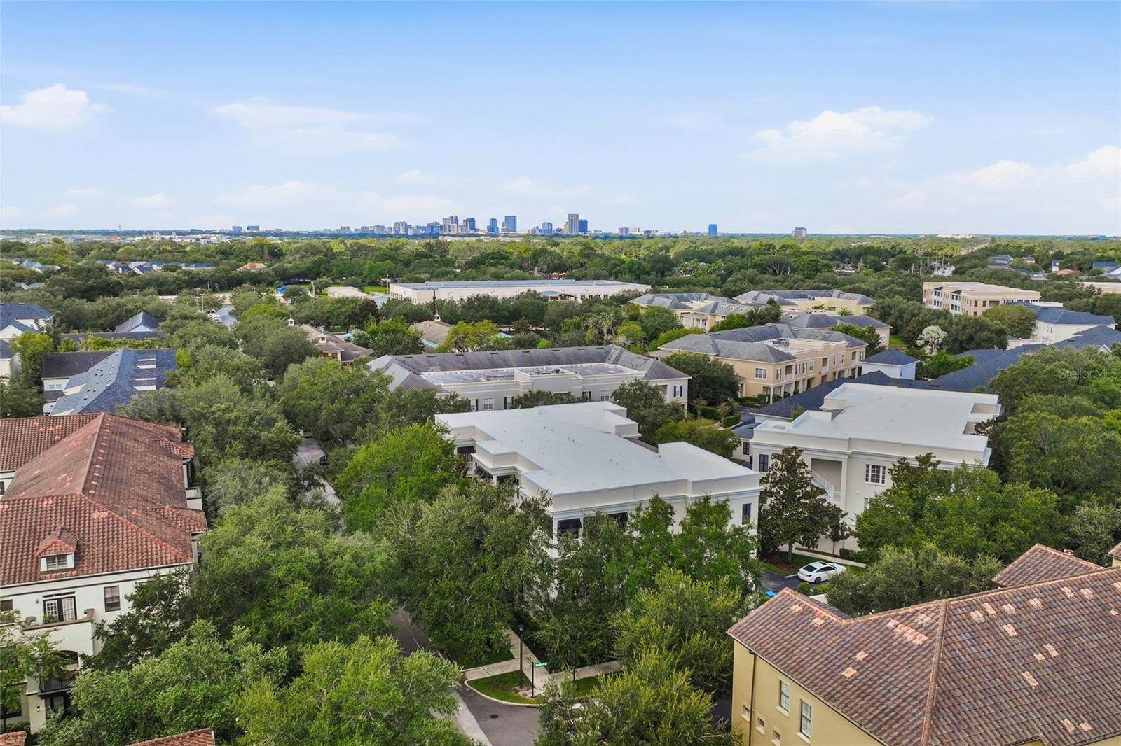 1674 LAKEMONT AVE #101
