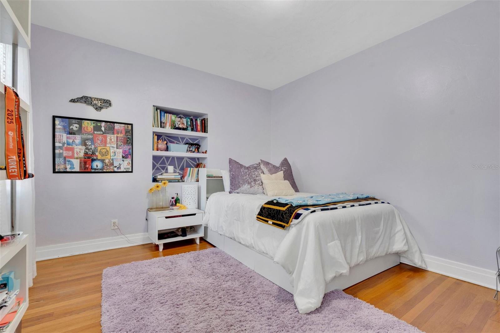 729 ALAMEDA ST