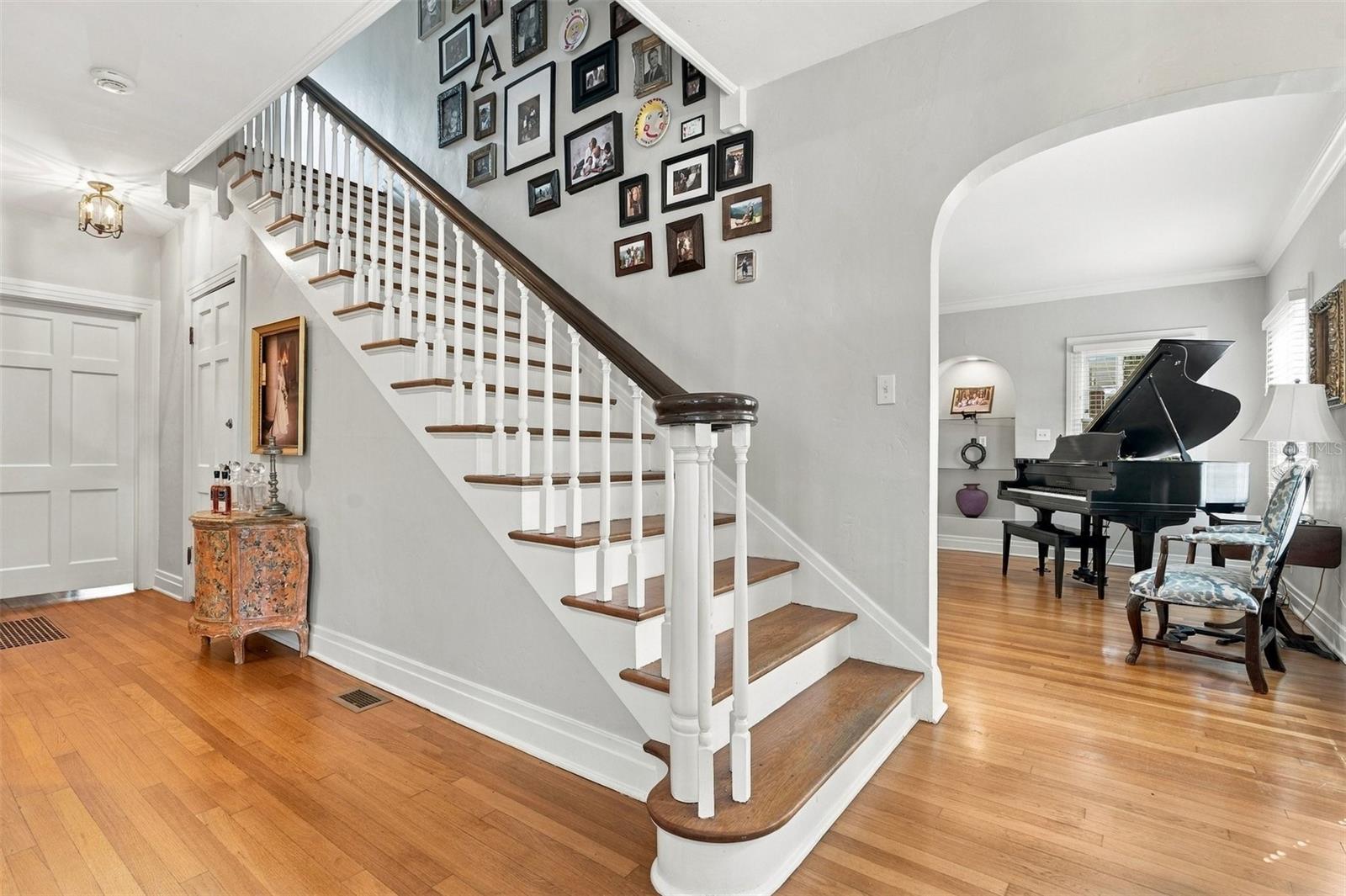 729 ALAMEDA ST