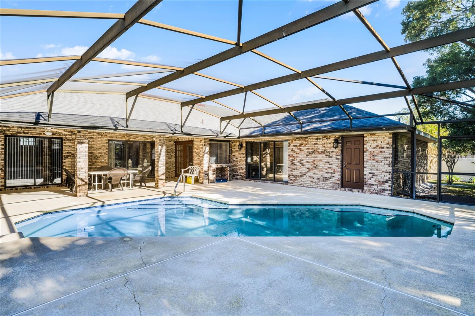 615 MOSS POINT COVE CT