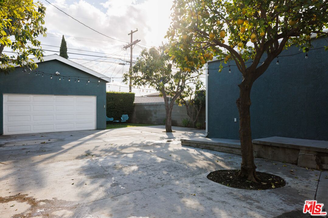 5136 Stratford Rd