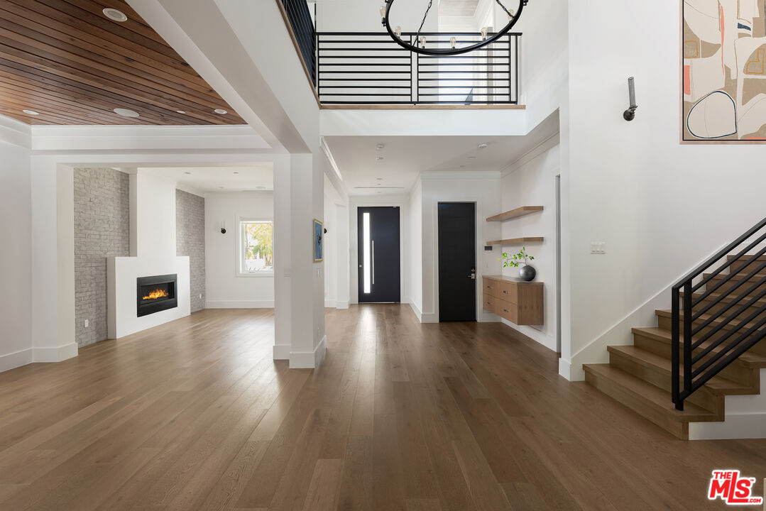 4433 Calhoun Ave