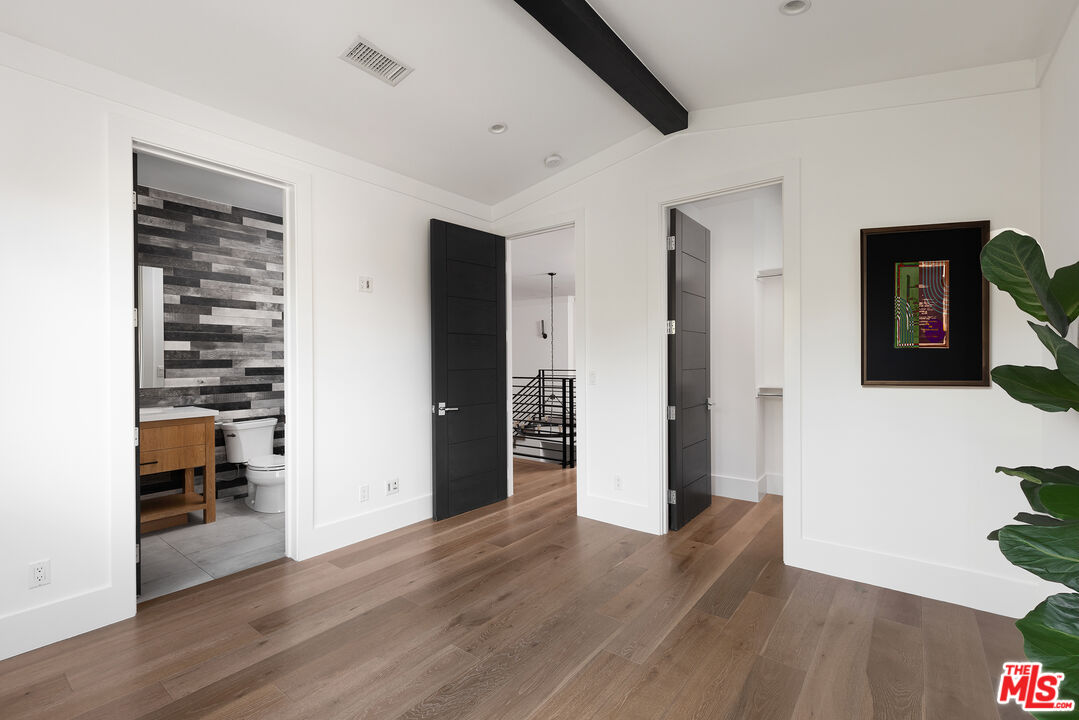 4433 Calhoun Ave