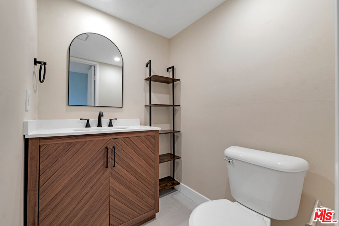 1717 Stoner Ave Unit: 105