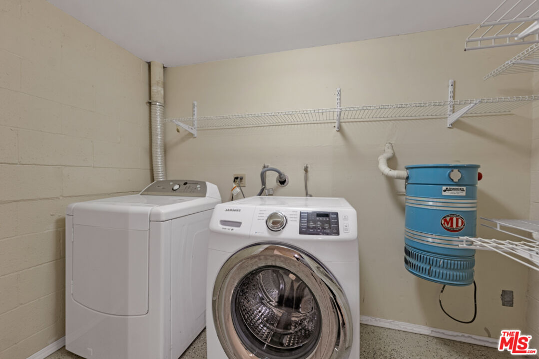 1717 Stoner Ave Unit: 105
