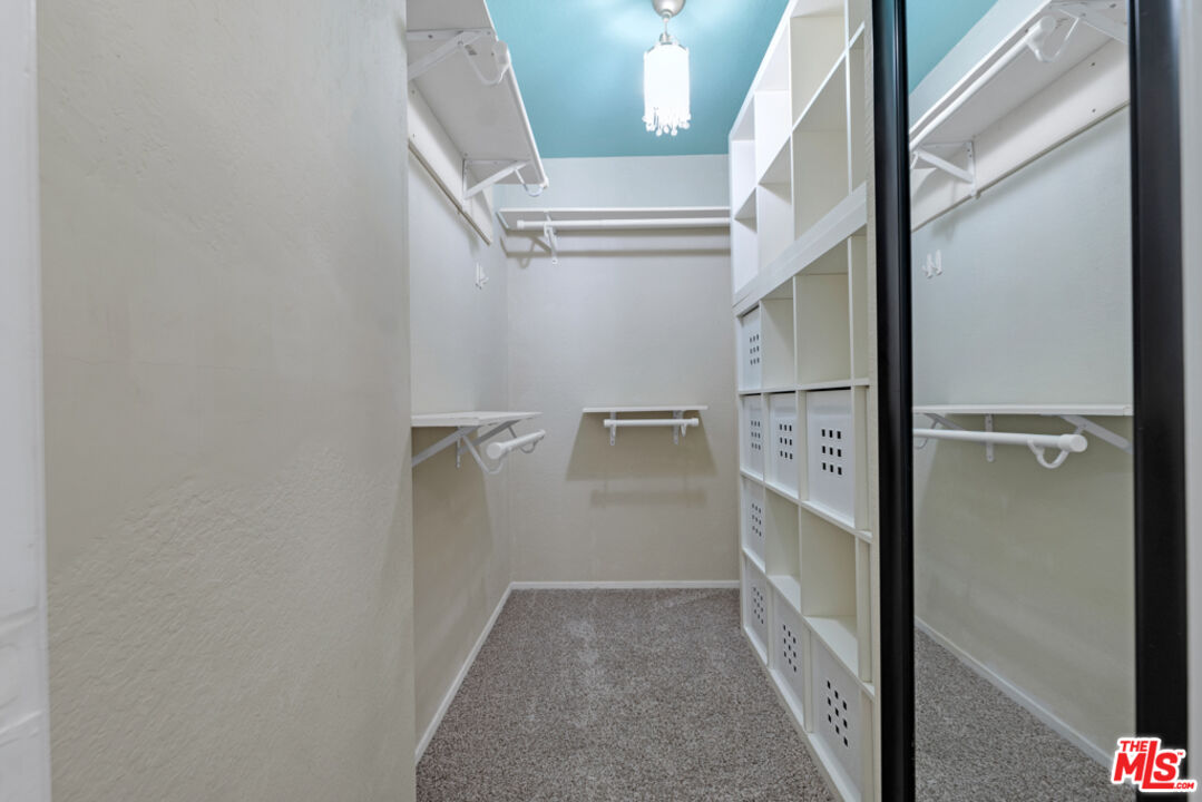 1717 Stoner Ave Unit: 105