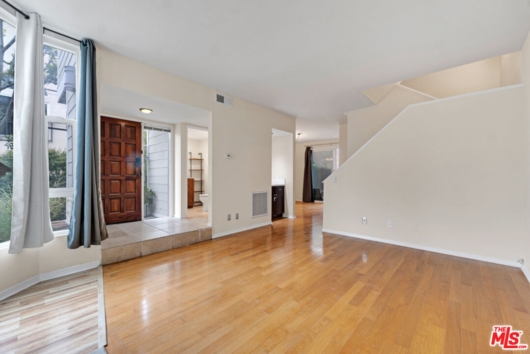 1717 Stoner Ave Unit: 105