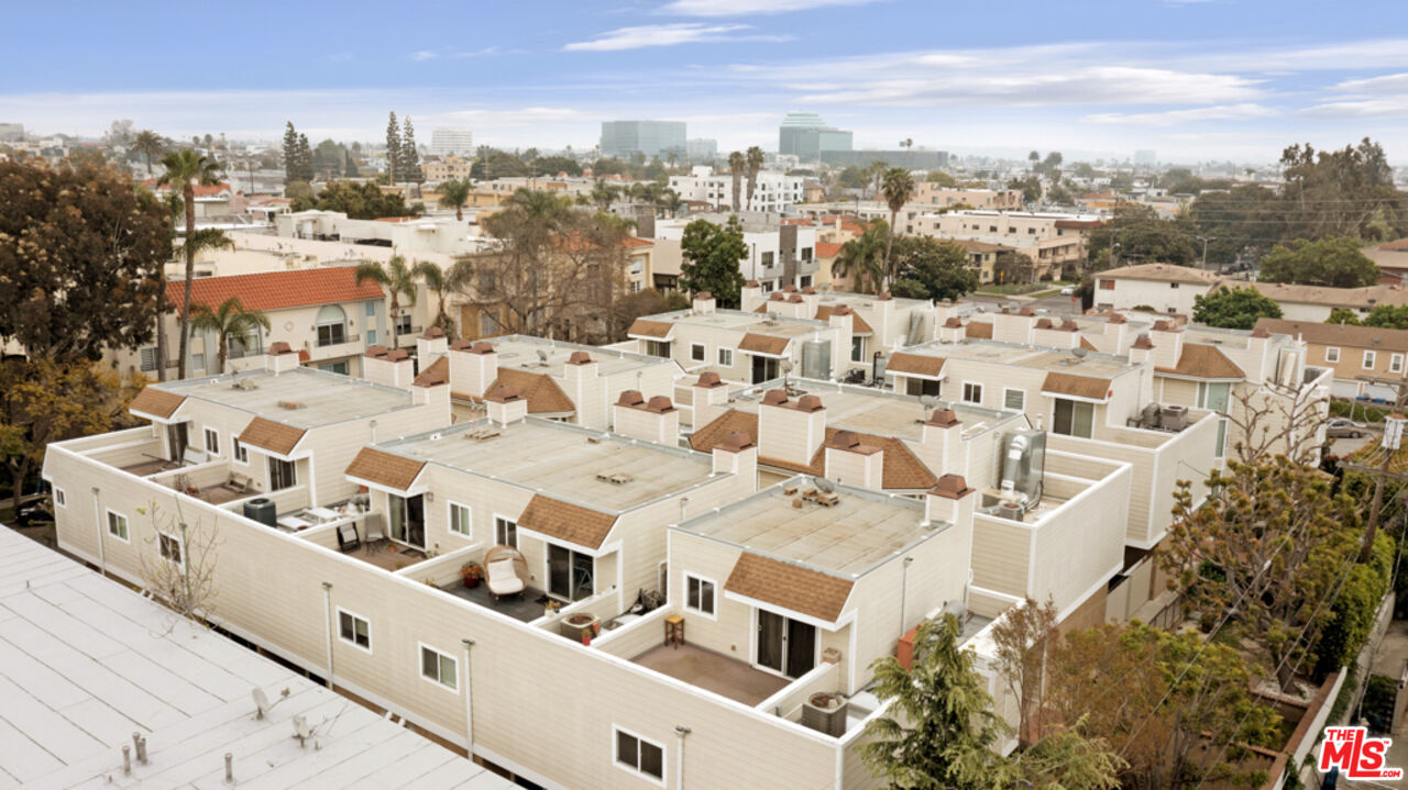 1717 Stoner Ave Unit: 105