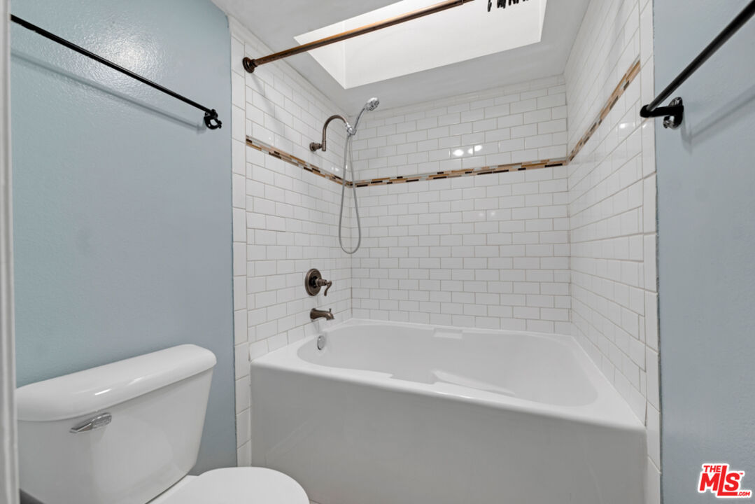 1717 Stoner Ave Unit: 105