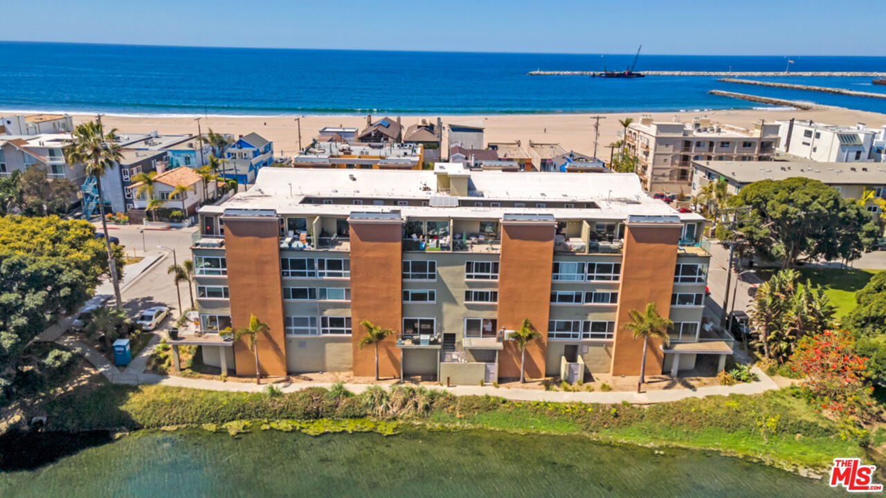 6400 Pacific Ave Unit: 104