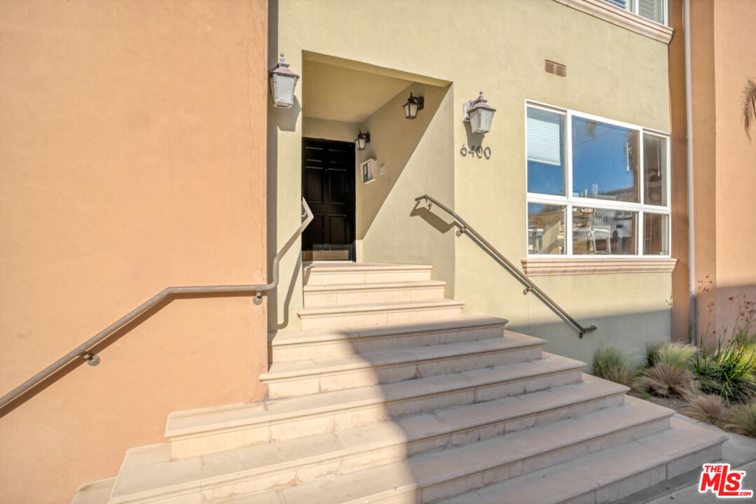 6400 Pacific Ave Unit: 104