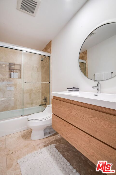 3600 Mandeville Canyon Rd