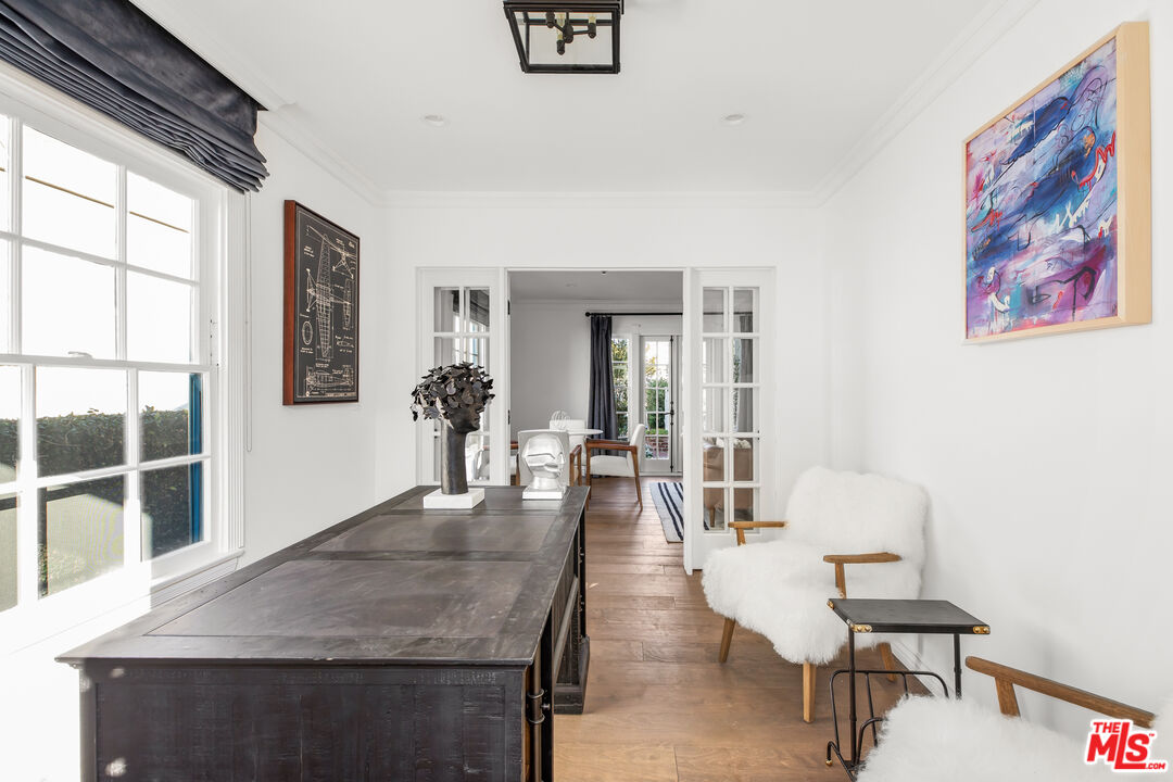 133 S Roxbury Dr Unit: A