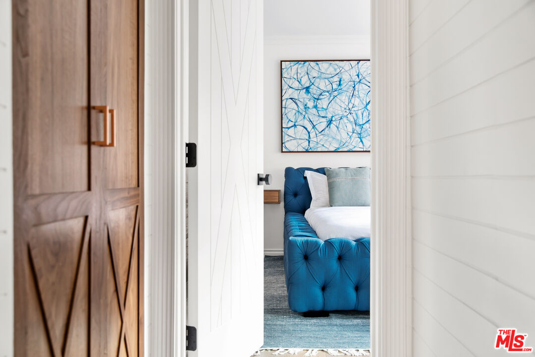 133 S Roxbury Dr Unit: A