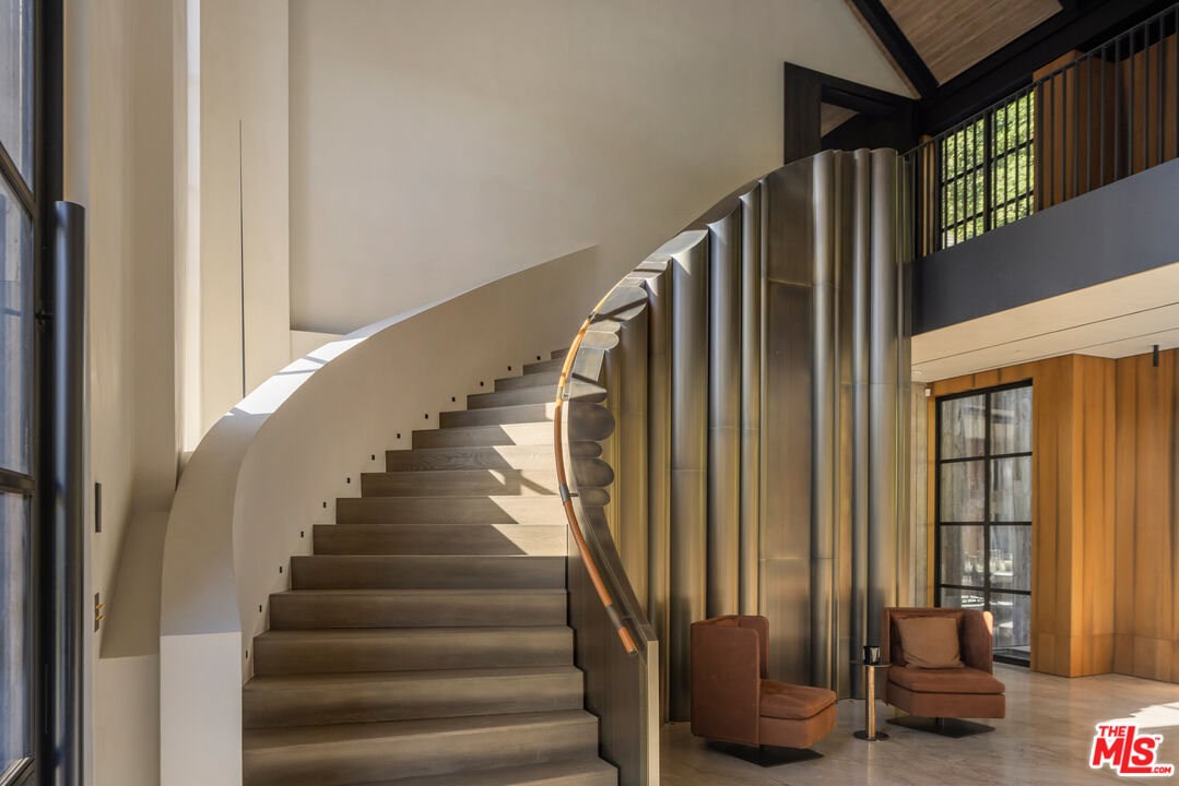 2650 Benedict Canyon Dr