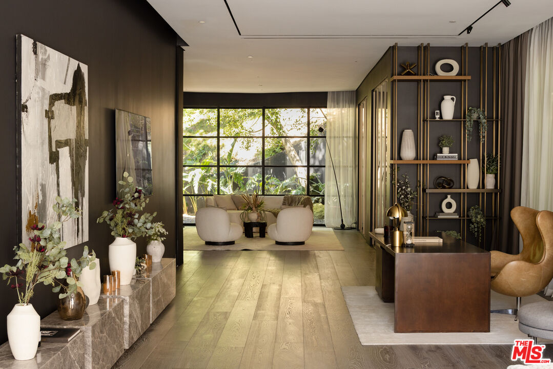 2650 Benedict Canyon Dr