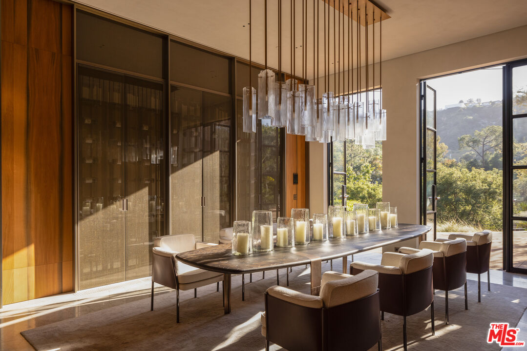 2650 Benedict Canyon Dr