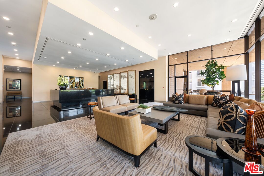 10430 Wilshire Blvd Unit: 802