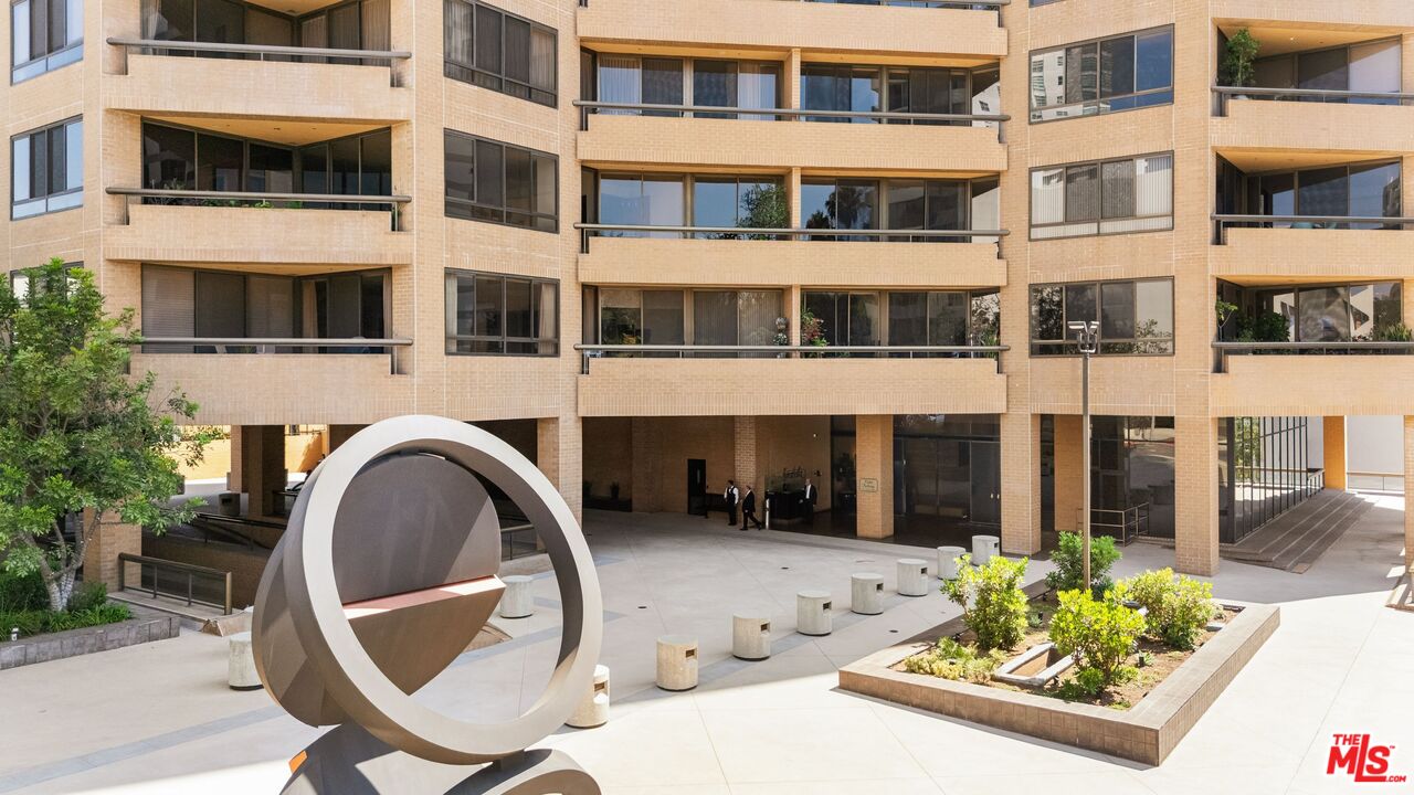 10430 Wilshire Blvd Unit: 802